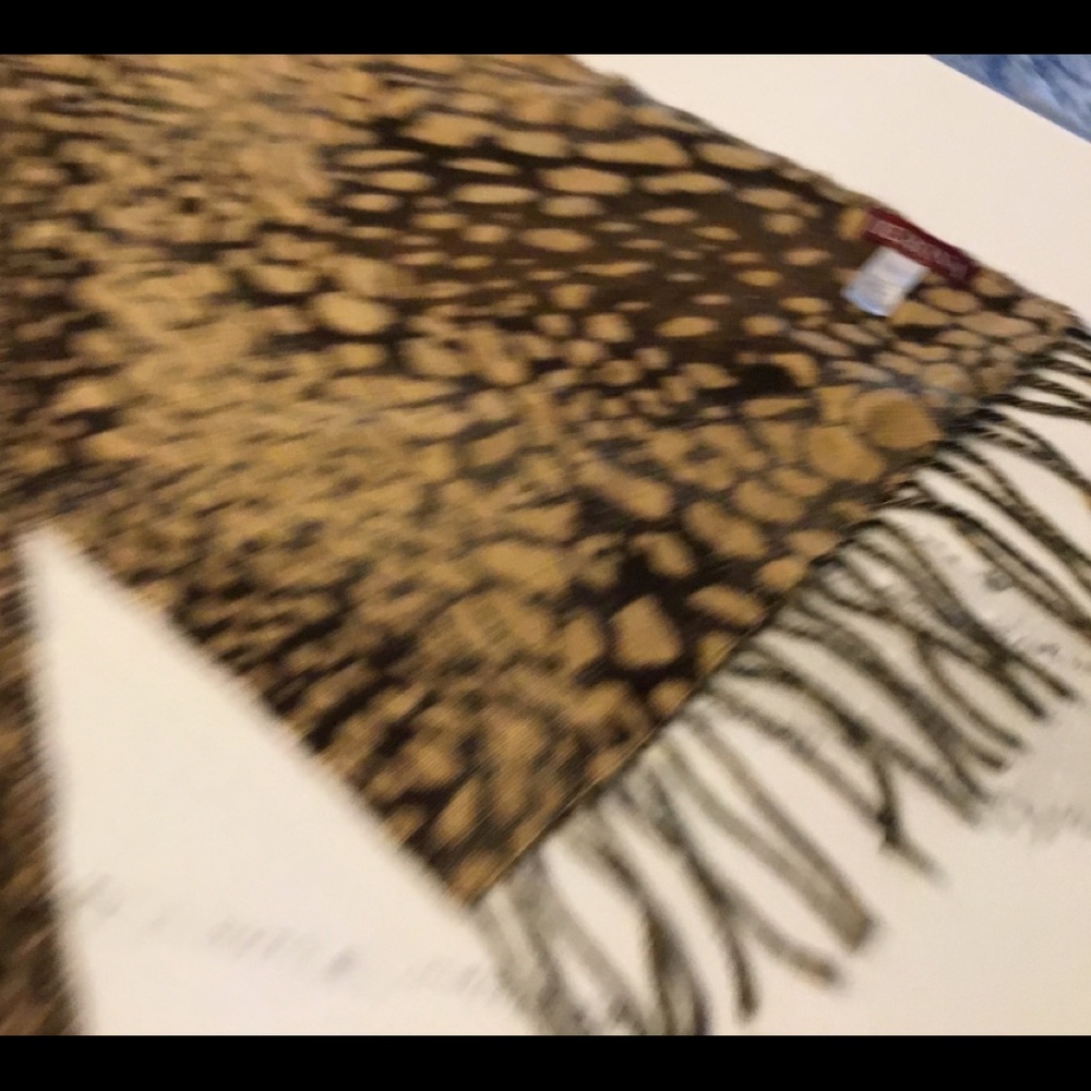 Merona Scarf - Picture 4 of 10
